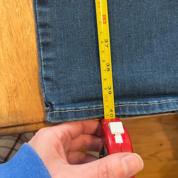 Levi's Women's Straight Leg Jeans in Deep Blue - Picture 4 of 13